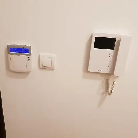 Apartment Kaca 3 *