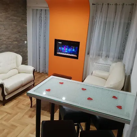 Kaca 3 Apartment